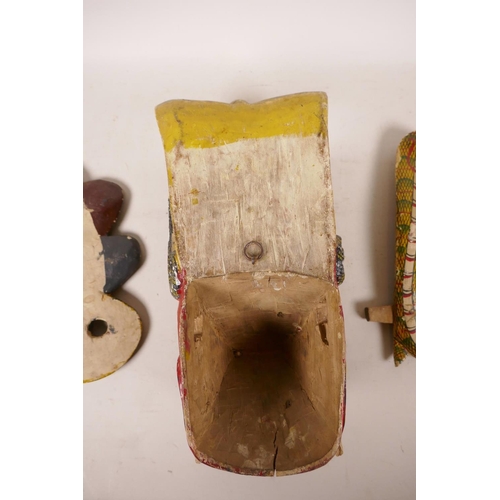 524 - A vintage Sri Lankan Maha Kola mask, with polychrome decoration, probably first half of the C20th, 1... 