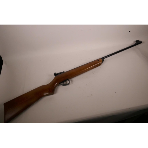 558 - A BSA Meteor Cadet .177 calibre air rifle