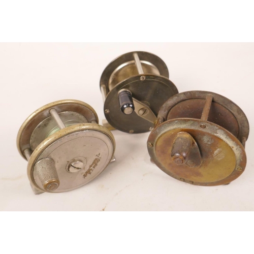 92 - Three vintage trout fishing reels, 2½