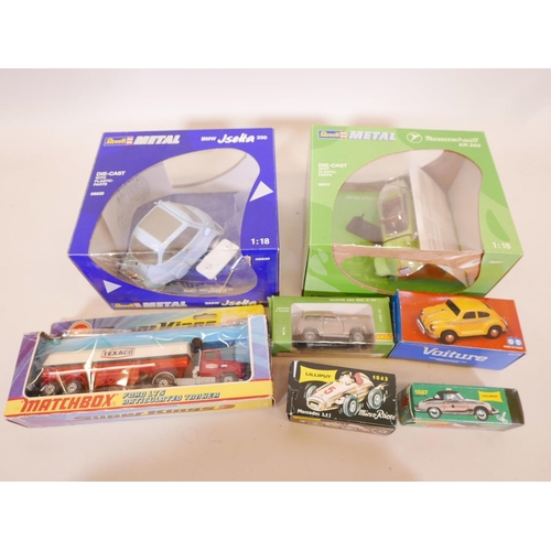 241 - A Mamod steam roadster SA1, in original box, 16