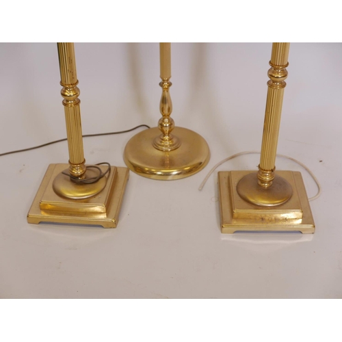 1128 - A pair of brass standard lamps, 49