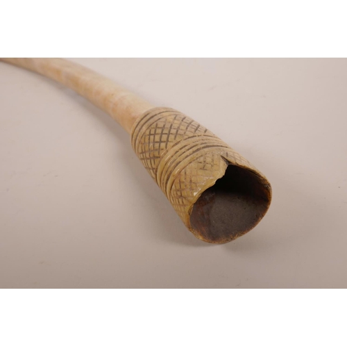 63 - A C19th African hunter's ivory oliphant, 21½