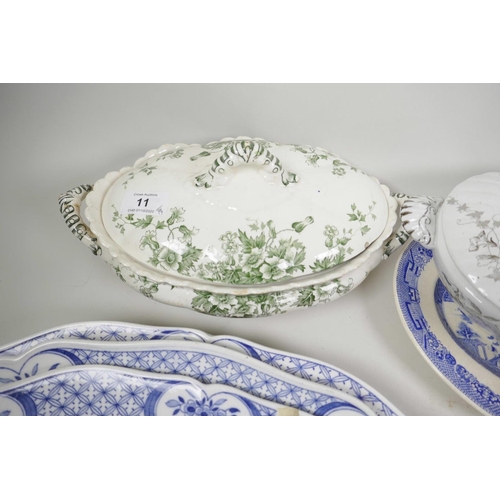 11 - A quantity of English blue and white pottery including three old Chelsea Pattern oval platters, two ... 