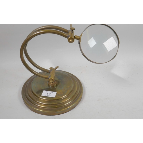 47 - A brass desk top magnifying glass, glass 4