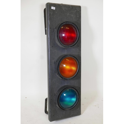 1155 - A set of road traffic lights, 48