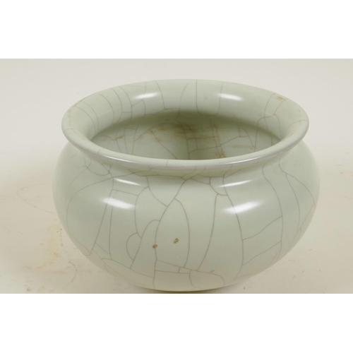 49 - A Chinese crackle glazed porcelain bowl, 6½