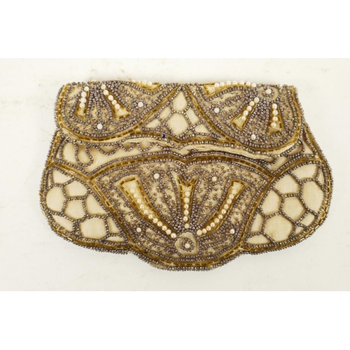 162 - Four Art Deco ladies' beaded evening purses and bags, all hand stitched and embellished with glass b... 