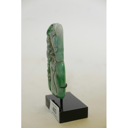 397 - A mounted jade ornament, with carved and pierced decoration of gourds, jade 4