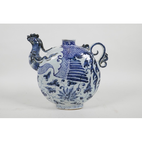 443 - A Chinese blue and white porcelain phoenix pourer, 8