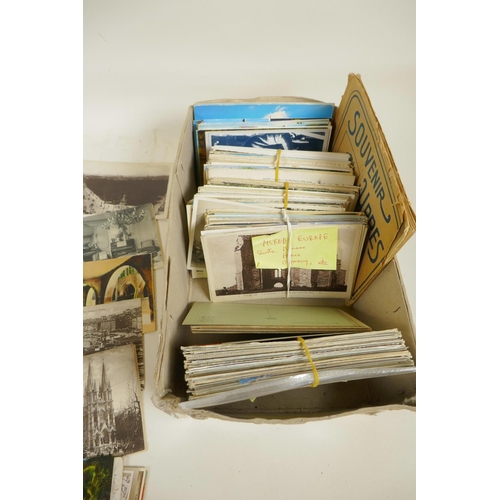 462 - A box of vintage postcards, mainly European and Hong Kong, approximately 400