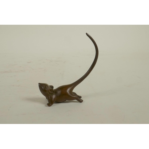 53 - A Japanese Jizai style bronze of a mouse, indistinct mark to belly, 2½