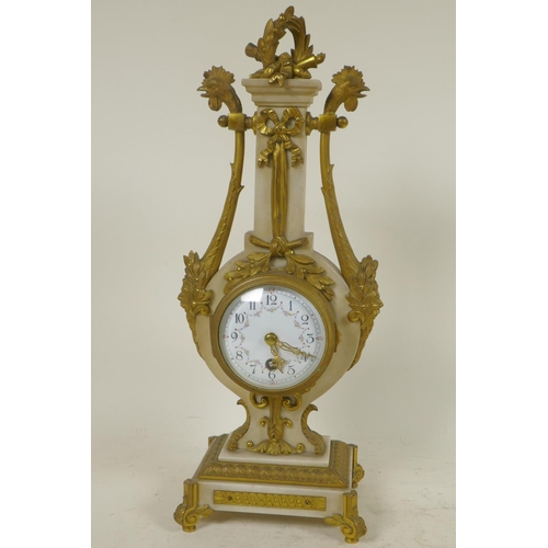 672 - A C19th French ormolu and alabaster boudoir clock, the swept side columns with cockerel head termina... 