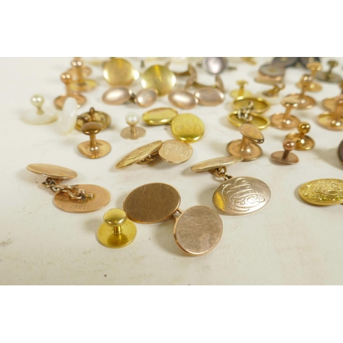 714 - Two pairs of 9ct gold cufflinks and a stud, 19g, a pair of 10ct gold cufflinks, 5g, a pair of 15ct g... 