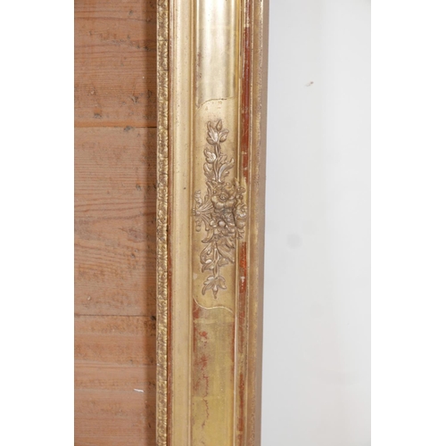 846 - A good C19th gilt composition frame with scroll, leaf and floral decoration, 39