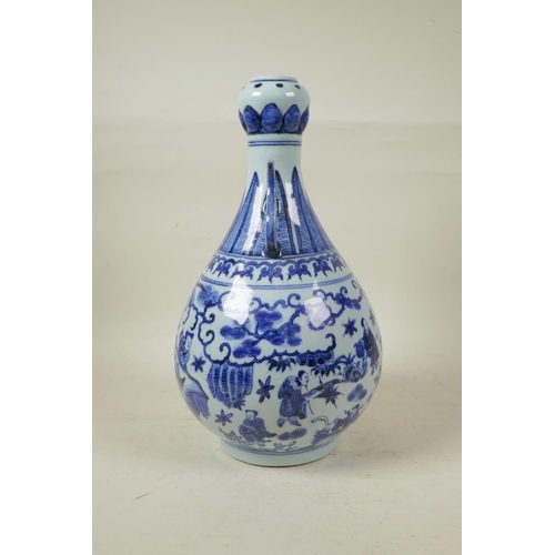 48 - A Chinese blue and white porcelain garlic head shaped vase with two handles, decorated with the eigh... 