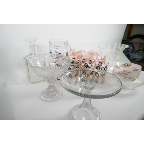 77 - An Art Deco pink glass fruit service of serving bowl and six pedestal bowls together with a vintage ... 