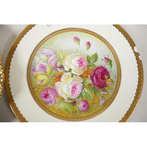 212 - Six decorative porcelain plates including Flight Barr & Barr, Worcester, largest 10