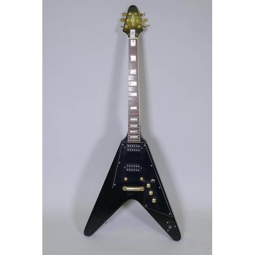 61 - A Gear 4 music V-shaped 'Harlem' electric guitar, 42