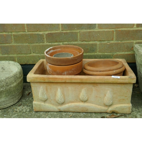 1224 - A quantity of terracotta and concrete garden pots