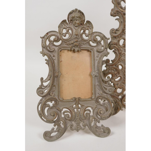 14 - A pair of cast bronze photograph frames, aperture 4