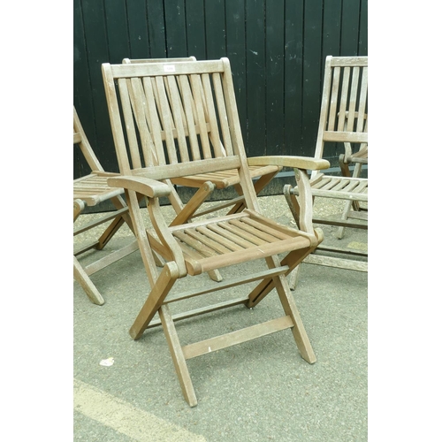 1205 - A set of six (4+2) folding garden chairs