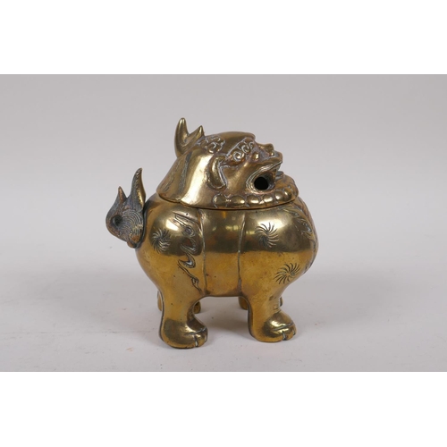 255 - A Chinese bronze censer in the form of a kylin, 12cm long