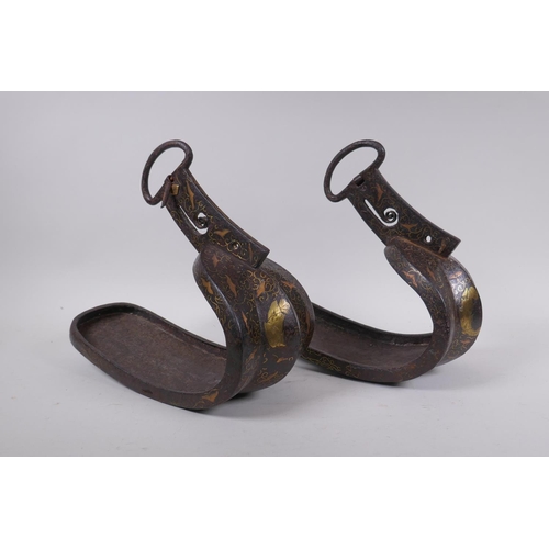 19 - A pair of Japanese Edo period Shitanaga Abumi Samurai stirrups in cast iron with multi metal inlaid ... 