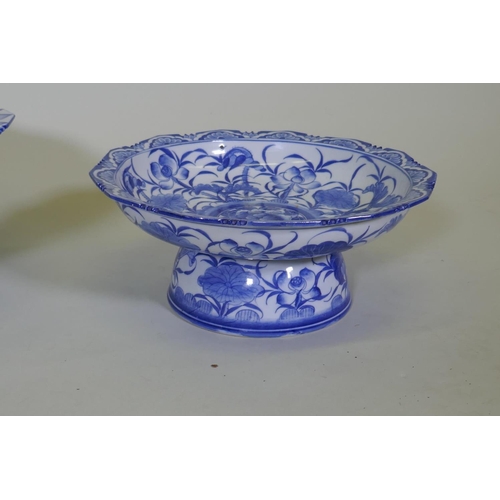 82 - A collection of oriental porcelain with blue and white decoration, including footed bowls, jars and ... 