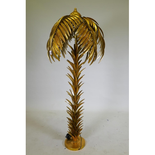 1084 - Gilt metal floor lamp in the form of a palm tree, 158cm high