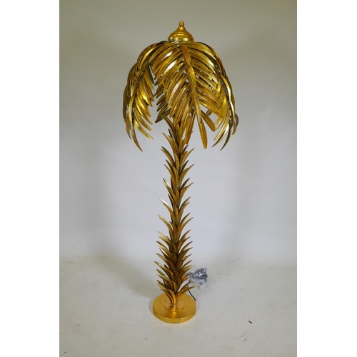 1085 - Gilt metal floor lamp in the form of a palm tree, 158cm high