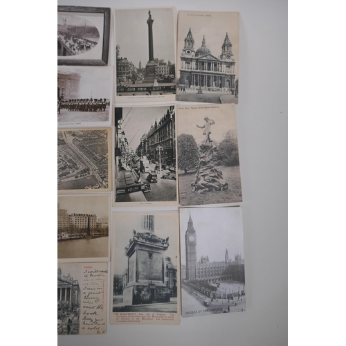 22 - A quantity of late C19th and C20th postcards of London, approx 200, 14 x 9cm