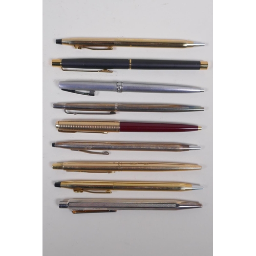 94 - A collection of fountain pens to include a Mabie-Todd Swan and a Swan self-filling pen, a Pitman's F... 