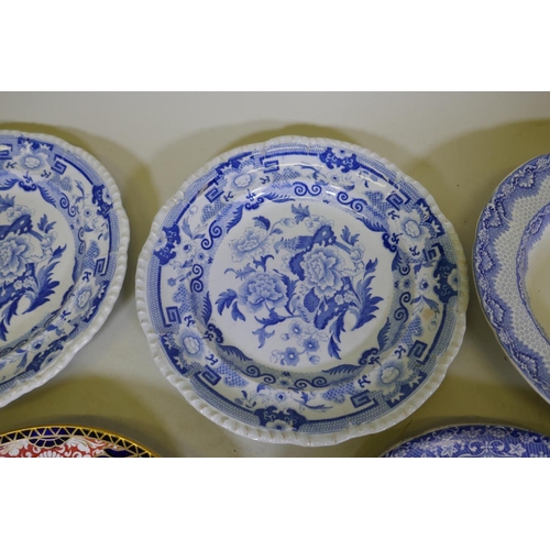 91 - A pair of late Spode, Copeland and Garrett blue and white transfer decorated bowls, impressed New Fa... 