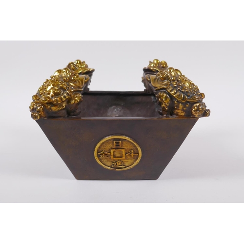 188 - A Chinese square form bronze censer with gilt Chan-chu decoration, 4 character mark to base, 18 x 18... 