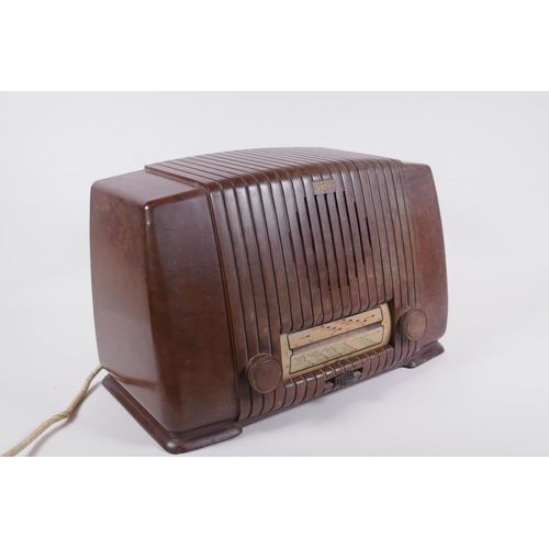 76 - A 1930s G.E.C. bakelite radio, model No. BC 5246, 40 x 25cm