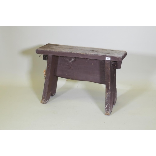 1011 - An antique painted wood bench, 76 x 26 x 51cm