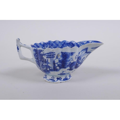 62 - A pearlware blue and white porcelain sauce boat, 11 cm long