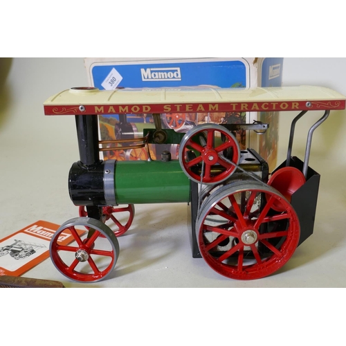 9 - A Mamod traction engine T.E.1a and lumber wagon LW1, in original boxes