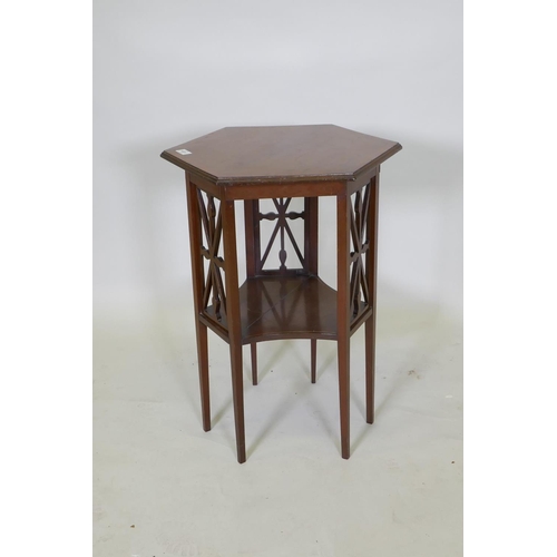 1031 - An Edwardian mahogany two tier occasional table with a hexagonal top an tapered legs, 52 x 46cm, 69c... 