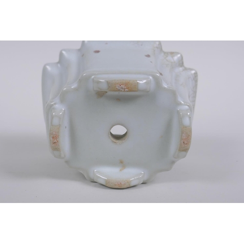 260 - A Chinese crackle glazed porcelain planter, 13 x 10cm, 8cm high