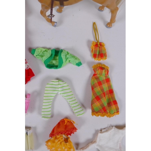 30 - Three Palitoy Pippa and Friends dolls, including a dancing body Pippa, a dancing body Britt and a Ma... 