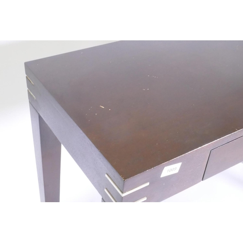 1009 - A contemporary hardwood two drawer side table with chromed mounts, 100 x 40 x 75cm