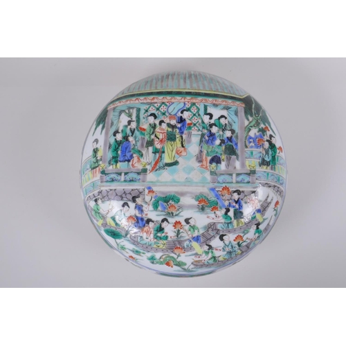 155 - A late C19th/early C20th famille verte porcelain box and cover decorated with figures in a temple an... 