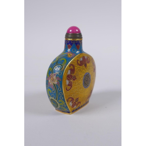 160 - A Chinese cloisonne snuff bottle decorated with bats and auspicious symbols, Qianlong 4 character ma... 