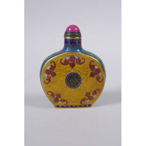 160 - A Chinese cloisonne snuff bottle decorated with bats and auspicious symbols, Qianlong 4 character ma... 