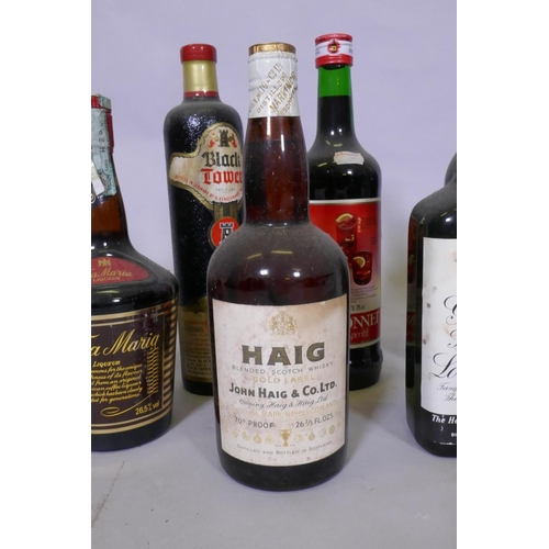 174 - A quantity of wines and spirits, Haig gold label 70% proof, blended Scotch whisky, Gordon's Special ... 