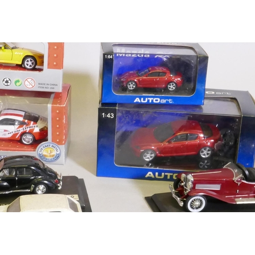 39 - A quantity of collector's model cars