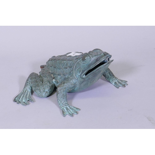 5 - A bronze fountain head in the form of a frog, 20 x 12cm high