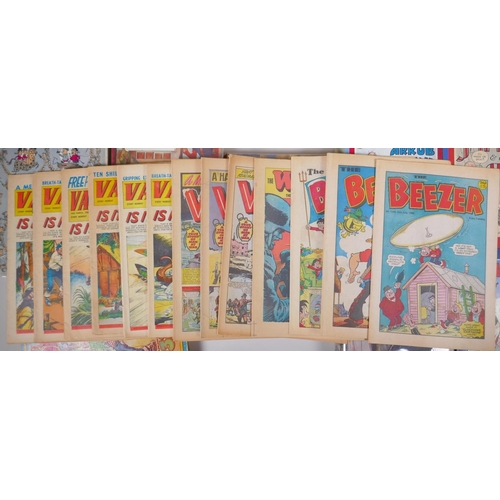 78 - A large quantity of vintage British comics, loose single issues and annuals, including Chatterbox, B... 