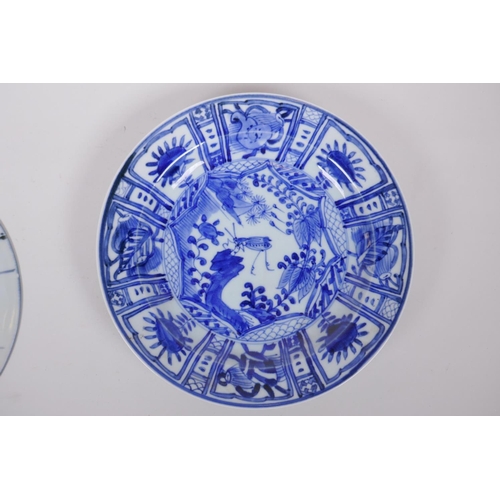 116 - A pair of Chinese blue and white Kraak porcelain cabinet plates decorated with insects and birds amo... 